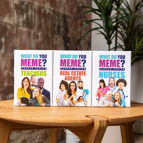 Vista 9 de WHAT DO YOU MEME? Nurses Edition - El divertido juego de fiesta para los amantes de los memes