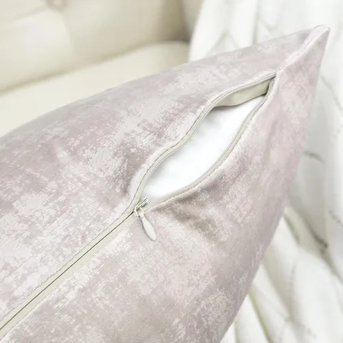 Vista 5 de Home Soft Things Juego de 4 fundas de almohada de terciopelo texturizado, 20 x 20 pulgadas, color gris pardo simple, fundas decorativas modernas