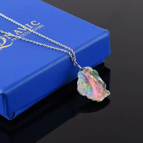 Vista 3 de Collar delicado de plata con piedra áspera de ópalo