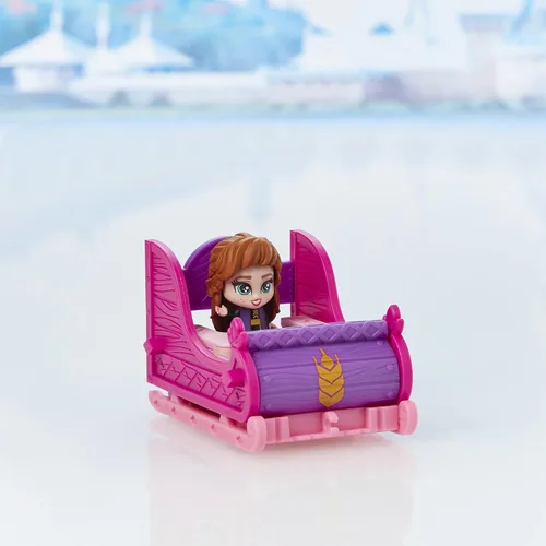 Vista 7 de Disney Frozen Juego de 2 Twirlabouts Series 1 Anna Sled to Shop, incluye muñeca Anna y accesorios, juguete para niños de 3 años en adelante