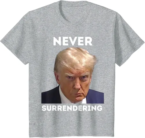 Vista 34 de Triumph Never Surrendering - Camiseta Trump Mug Shot, Negro