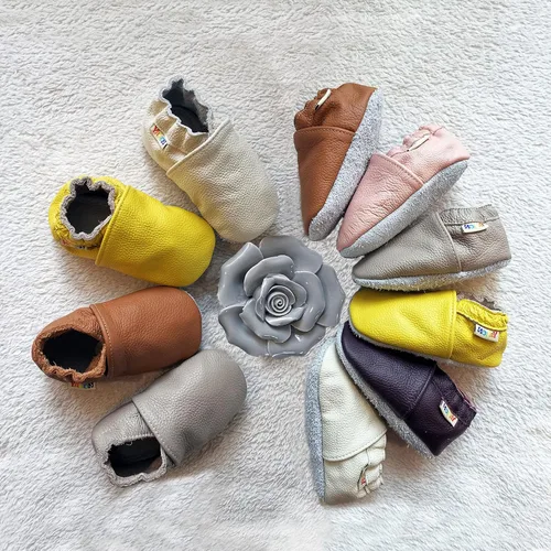 Vista 4 de YALION - Mocasines de cuero suave para bebés, niños y niñas, para gatear y dar sus primeros pasos
