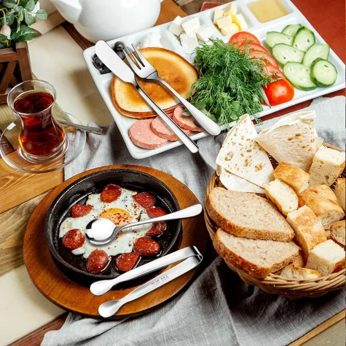 Vista 5 de Accesorios para tableros de charcutería, 64 piezas, juego de cuchillos para esparcidor de mantequilla de queso, utensilios de charcutería, mini