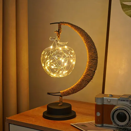 Vista 19 de Lámpara lunar encantada, lámpara LED colgante de luna, luz nocturna conmemorativa, adorno de Navidad para el hogar (manzana morada)
