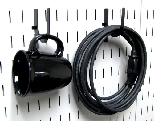 Vista 6 de Wall Control 10-UH-003 B Gancho en U ranurado para tablero de clavijas Wall Control solamente, 3 pulgadas, negro