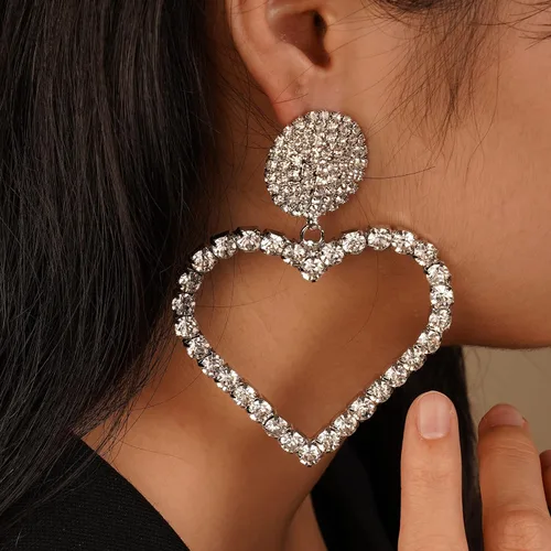 Vista 3 de YERTTER Elegantes aretes de gran tamaño, aretes colgantes de cristal con diamantes de imitación para mujer, aretes largos de moda con borlas
