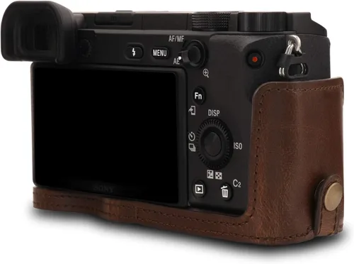 Vista 8 de MegaGear MG1652 Ever Ready Funda de cuero para cámara Compatible con Sony Alpha A6100, A6400 (16-50mm) - Marrón