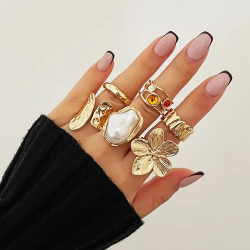 Vista 3 de Esther Juego de anillos de estilo vintage, 6 piezas, tono dorado con diseño de perlas y flores