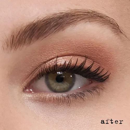 Vista 8 de stila Magnum XXX Intense Black Voluminous Mascara