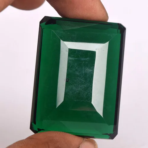 Vista 3 de Gemhub - Amatista verde brasileño, 93,35 quilates, color verde amatista