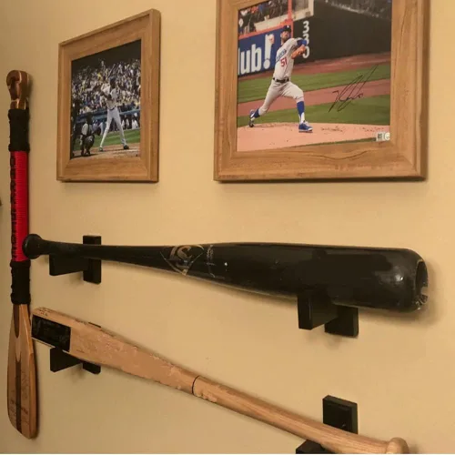 Vista 3 de Soporte de pared para bate de béisbol, soporte de madera maciza con tornillos ocultos para sóftbol y béisbol