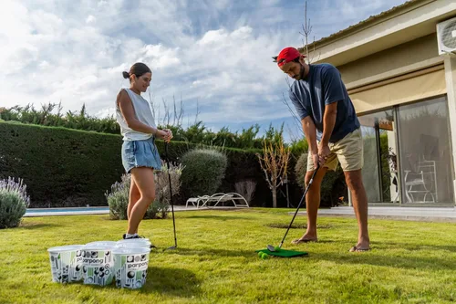 Vista 7 de VULCANO SPORTS Par Pong Juego de Golf de Astillado para Patio Trasero – Juego de Golf al Aire Libre con 12 Cubos, 2 Alfombrillas de Golpeo y Pelotas