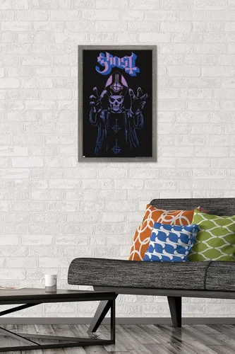 Vista 2 de Trends International Ghost - Póster de pared de ira, 14.72 x 22.37 pulgadas, versión enmarcada de madera de granero