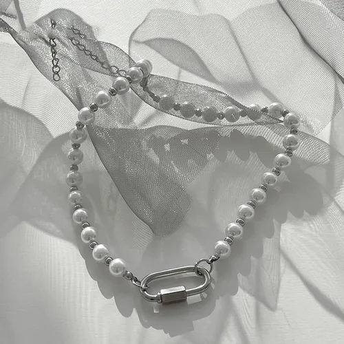 Vista 7 de Collar de perlas góticas para hombre, mosquetón de acero inoxidable punk, gargantilla de perlas unisex para mujeres