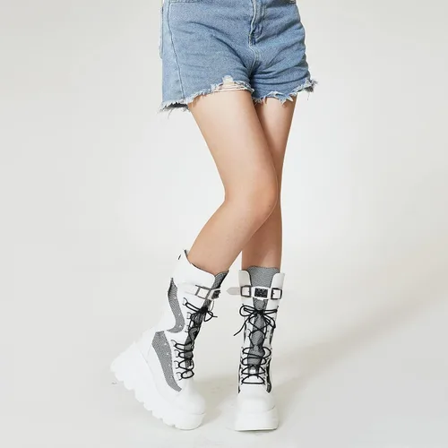 Vista 6 de Tscoyuki Botas góticas de plataforma para mujer, tacón de cuña grueso, botas de combate con cordones y cremallera, punta redonda, botas de media