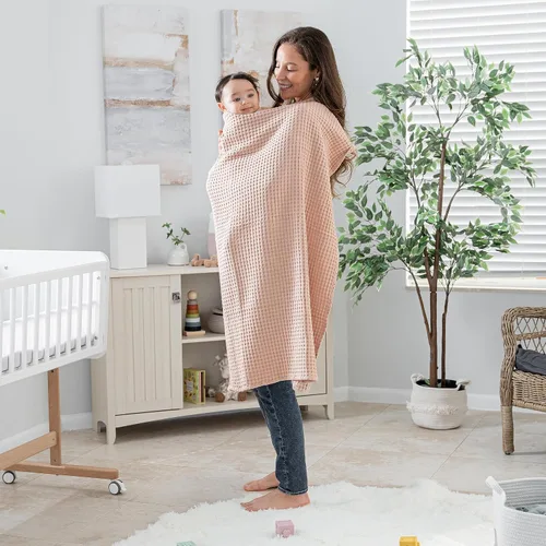 Vista 5 de Comfy Cubs Manta de bebé con tejido de punto gofre, manta de algodón de 40 x 40 pulgadas con diseño texturizado, manta ligera para cama, cuna Blush
