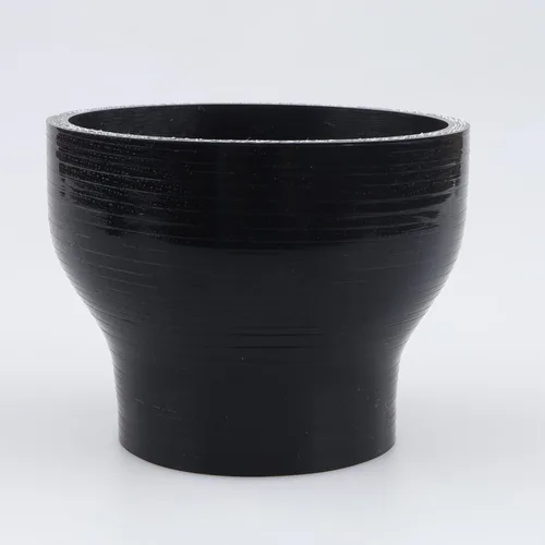Vista 51 de AC PERFORMANCE ID de 1" a 1/2" (25mm a 13mm) Manguera de silicona recta reductora de 3 capas reforzada negra, 3" de longitud Negro
