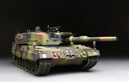 Vista 2 de Meng Kit de modelo de tanque de batalla principal alemán leopardo