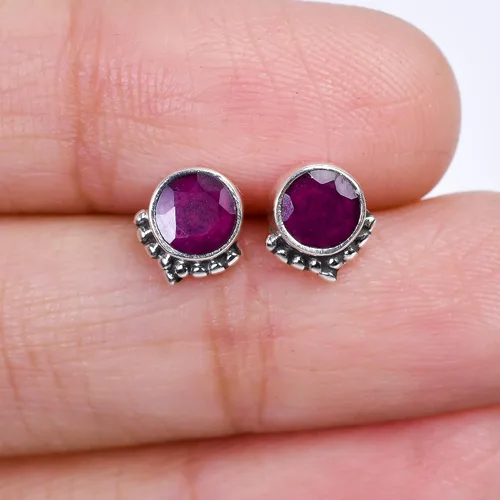 Vista 6 de Round Gemstone Stud Design 2