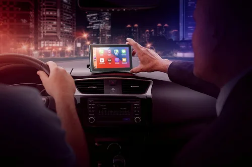Vista 6 de Car and Driver INTELLIDASH PRO - Pantalla táctil IPS inalámbrica con Bluetooth, SiriusXM, Siri Assistant. Soporte para parabrisas de tablero