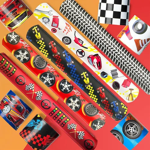 Vista 3 de CZWXOXO 24 Piezas Decoraciones de Fiesta de Coches de Carreras Favores Pulsera de Carreras Pulseras de Carreras Pulseras de Palmada a Cuadros