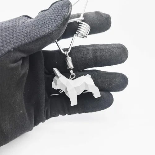 Vista 6 de MOODTOWN Llavero de perro hecho a mano de acero inoxidable para regalo para hombres y mujeres, llavero de automóvil, espejo retrovisor para colgar