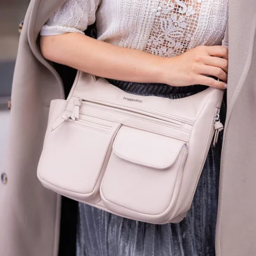 Vista 9 de Baggallini Modern Everywhere Bag