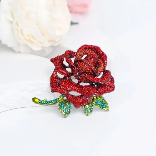 Vista 6 de Elegante broche de flores de rosas con diamantes de imitación para mujeres y hombres, pin de solapa floral de cristal vintage, elegante ramillete