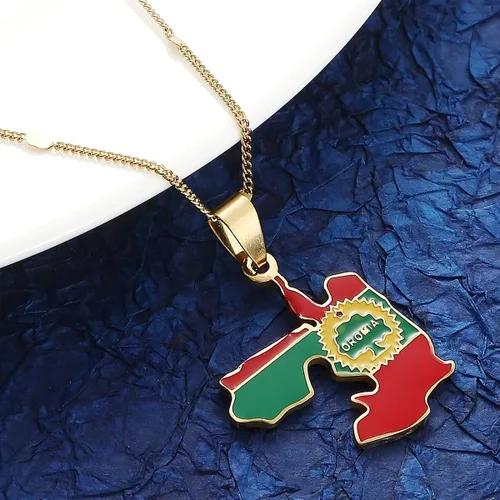 Vista 2 de Collar con colgante de mapa de Oromia de acero inoxidable