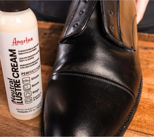 Vista 4 de Angelus Bálsamo de cuero crema para zapatos de 4 oz - Acondiciona y restaura botas de cuero, muebles, chaquetas, zapatos, bolsos y más, Neutro