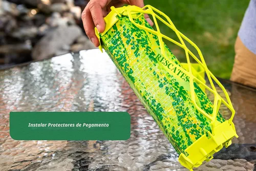 Vista 7 de RESCUE! VisiLure® TrapStik para avispas, barro, abejas carpinteras, paquete de 2