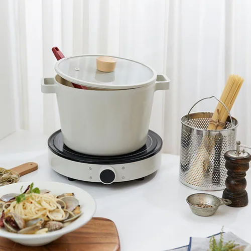 Vista 4 de Fika NEOFLAM FIKA - Olla profunda para estufas e inducción, tapa de vidrio con perilla de madera, fabricada en Corea