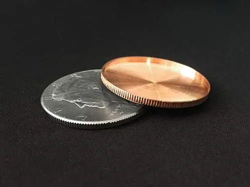 Vista 2 de SUMAG 1pc Expandido Shell (cabeza, medio dólar) Trucos de magia Moneda Aparecer/Vanish Mago Mago Accesorio de Primer Plano Ilusiones Props Gimmick