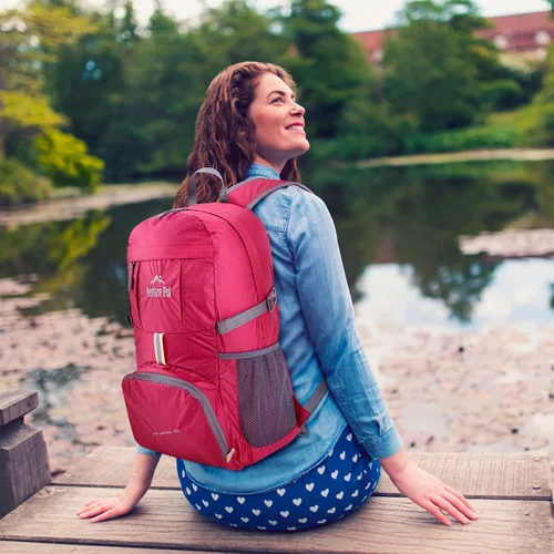 Vista 26 de Venture Pal 35L Ultraligero Ligero Plegable Plegable Viaje Camping Senderismo Deportes al aire libre Mochila Daypack