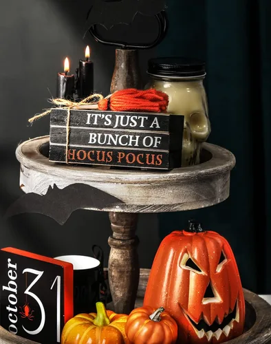 Vista 3 de Pila de libros de madera de Halloween, paquete de libros falsos Hocus Pocus, bandeja escalonada de Halloween para decoración de mesa del hogar
