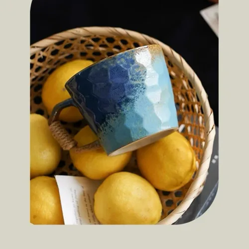 Vista 3 de Taza única de estilo vintage japonés retro primitivo, hecha a mano en cerámica con barniz libre de plomo, taza de té artesanal, cómoda asa, taza