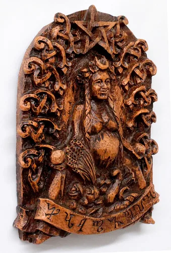 Vista 2 de Dryad Design Habondia - Placa de pared - Diosa celta de la prosperidad para decoración del hogar (acabado de madera)