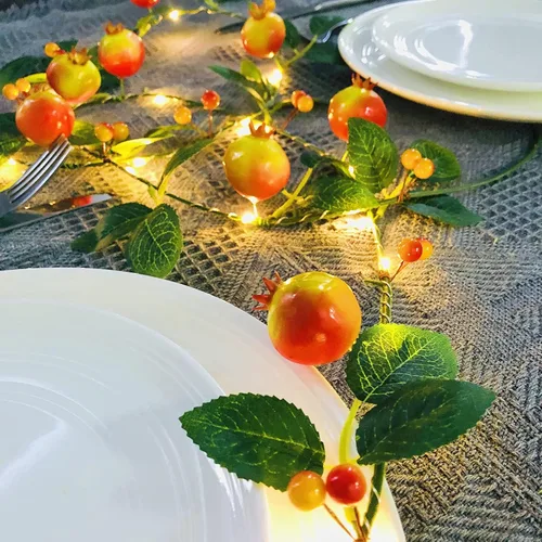 Vista 11 de Vid de mandarina con tira de luces LED, vid artificial de bayas de Kumquat de 6.6 ft, 1 cadena de 20 luces LED, funciona con pilas, decoración