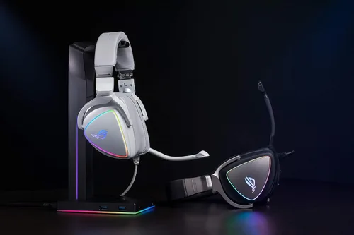 Vista 8 de ASUS Auriculares RGB ROG Delta Hi-Res ESS Quad-DAC, efecto de iluminación circular RBG Conector USB-C para PC, consolas y juegos móviles