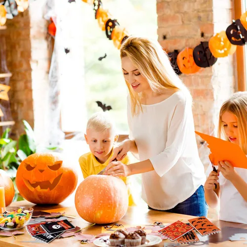 Vista 5 de Outus 48 cuadernos de Halloween en espiral, cuadernos con patrón de calabaza para fiesta de Halloween, suministros escolares en casa, 8 estilos
