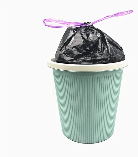 Vista 4 de Bolsas de basura negras con cordón de 5 galones, bolsa de basura pequeña 100 unidades Bolsas de plástico de los trazadores de líneas del bote