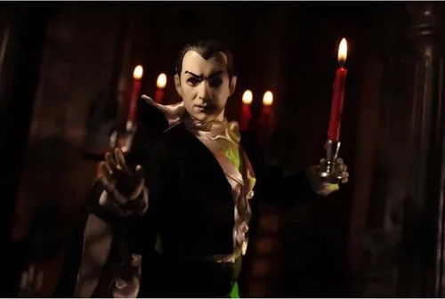 Vista 4 de Mego Corp Horror Wave 13 - Figura de acción Drácula de 14 pulgadas - Edición limitada (62824)