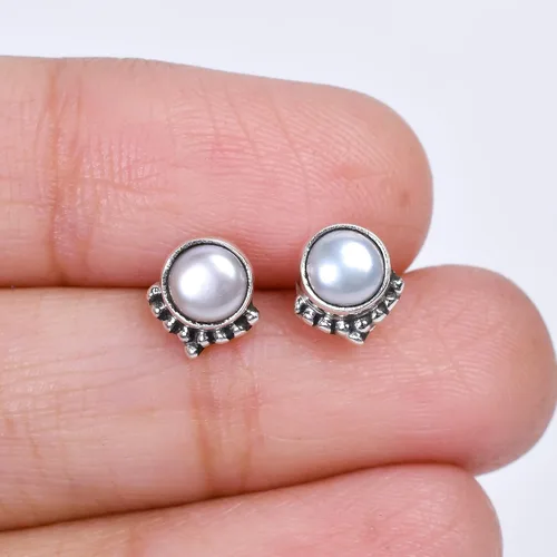 Vista 3 de Round Gemstone Stud Design 2