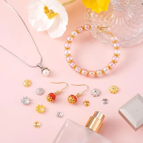 Vista 6 de HINZIC 600 cuentas de flores huecas de 0.315 y 0.394 pulgadas, 6 estilos de cuentas de filigrana para hacer joyas, cuentas espaciadoras doradas