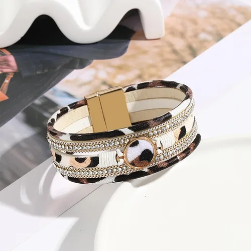 Vista 2 de Long tiantian Pulsera de leopardo para mujer, pulsera apilada con cierre multicapa de cuero bohemio con cristal de perla