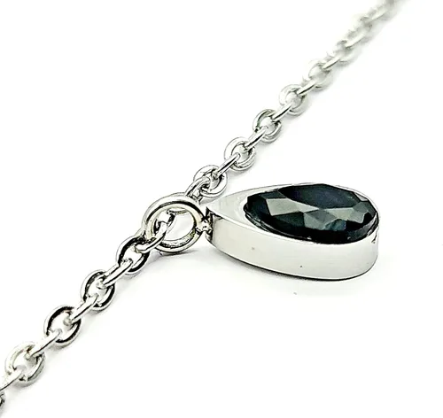Vista 3 de MOXIE ACCESSORIES Colgante de acero inoxidable con dije de estrellas y lágrima, Acero inoxidable, Circón