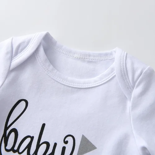 Vista 50 de Conjunto de 3 piezas de ropa de bebé recién nacido con estampado de manga larga + pantalones + sombrero