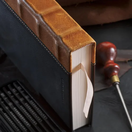 Vista 5 de Diario de tapa dura, cuaderno ejecutivo de cuero de grano Regalo para hombres y mujeres, 400 páginas numeradas, tabla de contenido, perfecto