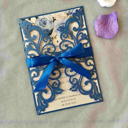 Vista 11 de 25 tarjetas de invitaciones de boda cortadas con láser de terracota con sobres, hojas interiores en blanco, cintas para boda, despedida de soltera