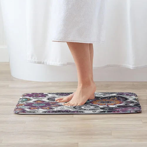 Vista 6 de LB Alfombra de baño de flores bohemias, alfombra de baño antideslizante con estampado floral bohemio morado y negro, espuma viscoelástica suave